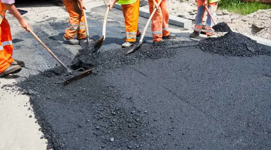 04.3 - everything to know about sealcoting asphalt